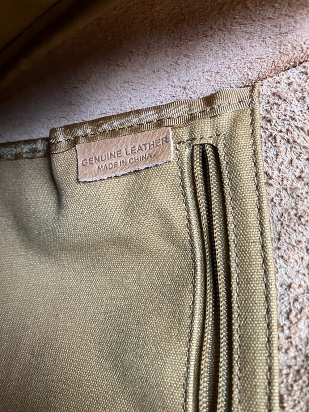 El Portal vintage Classic Tan Leather Messenger Bag - Picture 14 of 17